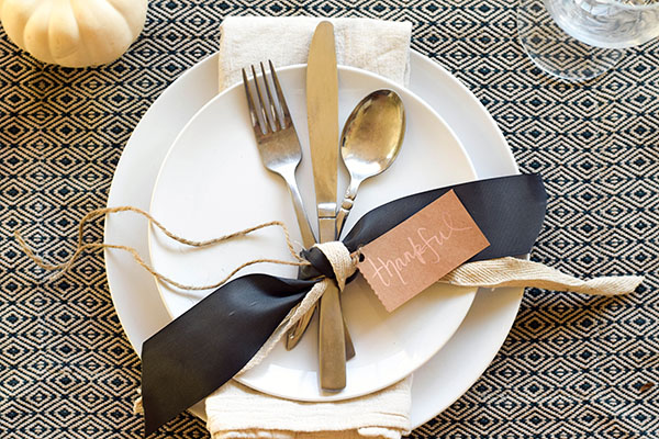 diy-thanksgiving-place-setting-idea-tamera-mowry